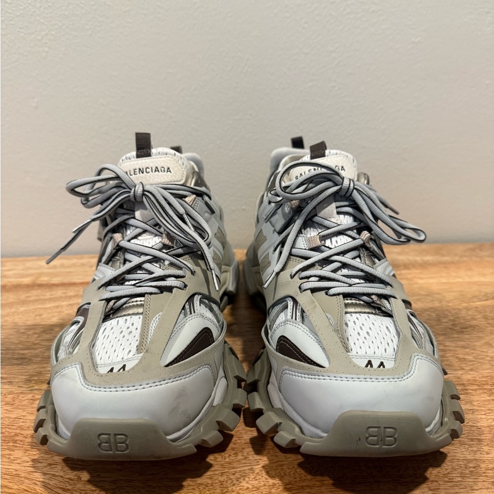 Balenciaga Light Gray and Dark Gray Sneakers - Picture 3 of 9
